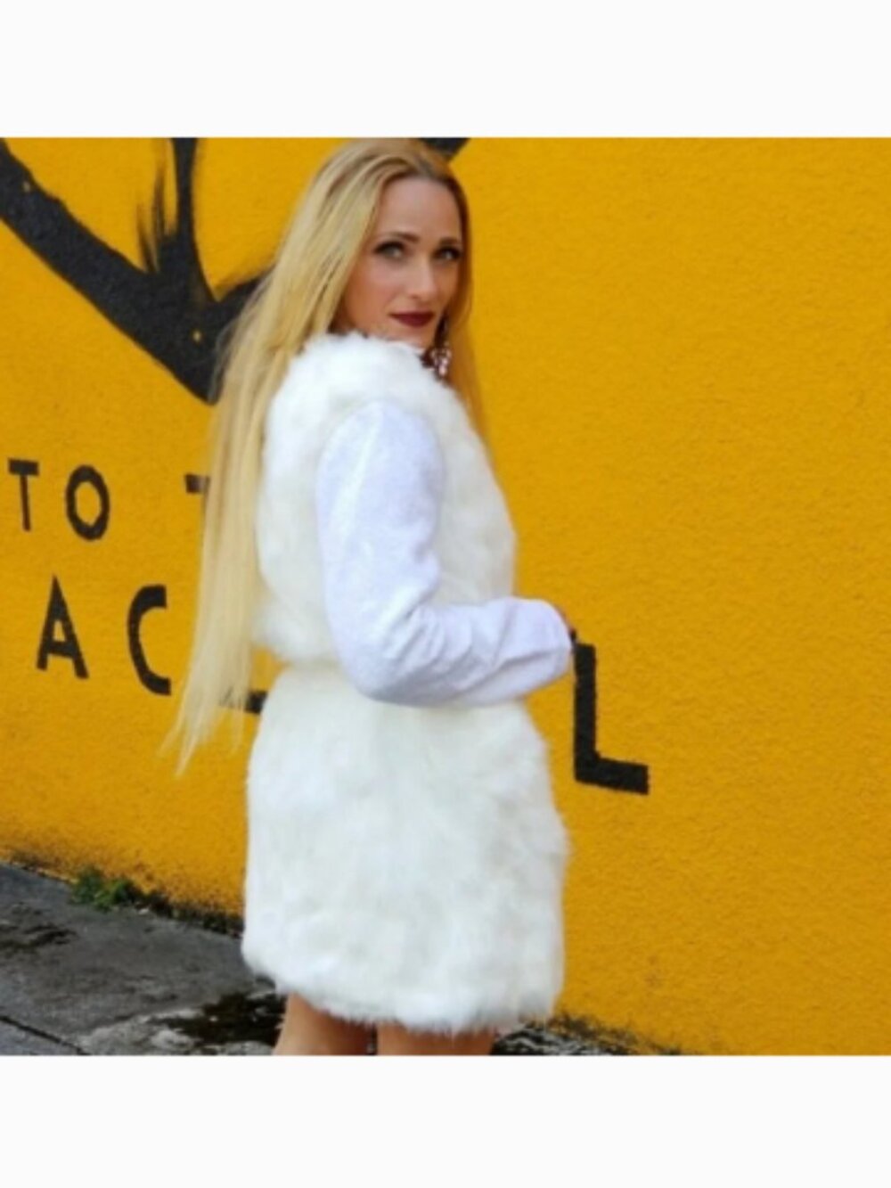 CLASSIC IN CREAM FAUX FUR TEDDY AND TEXTURED SLEEVED  COAT - Picture 8 of 9